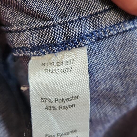 CAbi Womens Chambray Sleeveless Hi-low Button Front Top Blouse Size SM Open Back - Picture 7 of 9